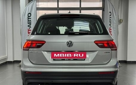 Volkswagen Tiguan II, 2020 год, 2 600 000 рублей, 8 фотография