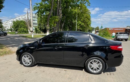 KIA Rio III рестайлинг, 2011 год, 890 000 рублей, 6 фотография