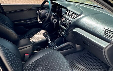 KIA Rio III рестайлинг, 2011 год, 890 000 рублей, 16 фотография