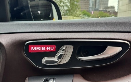 Mercedes-Benz V-Класс, 2019 год, 4 250 000 рублей, 3 фотография
