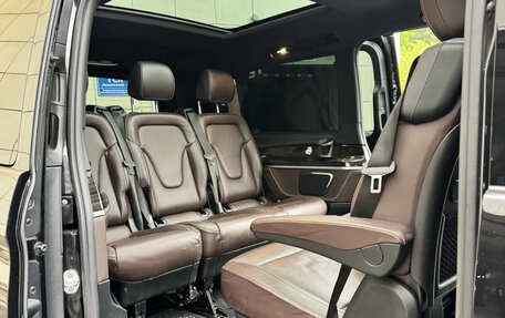 Mercedes-Benz V-Класс, 2019 год, 4 250 000 рублей, 10 фотография