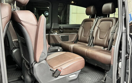 Mercedes-Benz V-Класс, 2019 год, 4 250 000 рублей, 12 фотография