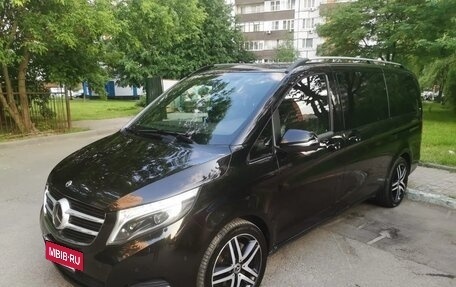 Mercedes-Benz V-Класс, 2019 год, 4 250 000 рублей, 16 фотография