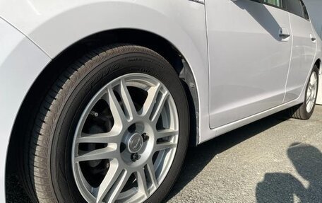 Honda Insight II рестайлинг, 2012 год, 680 000 рублей, 7 фотография