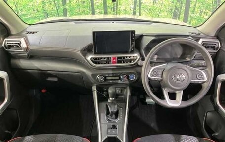 Toyota Raize I, 2021 год, 1 100 010 рублей, 10 фотография