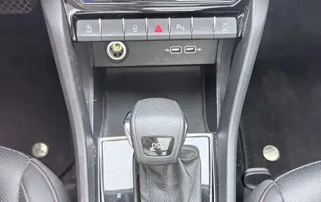 Skoda Karoq I, 2023 год, 1 990 000 рублей, 9 фотография
