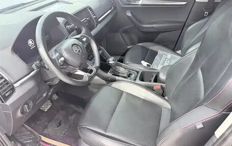 Skoda Karoq I, 2023 год, 1 990 000 рублей, 10 фотография