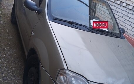 Renault Logan I, 2010 год, 160 000 рублей, 3 фотография