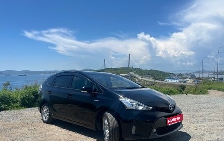 Toyota Prius Alpha I (ZVW40/41), 2016 год, 1 390 000 рублей, 1 фотография