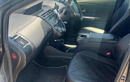 Toyota Prius Alpha I (ZVW40/41), 2016 год, 1 390 000 рублей, 7 фотография
