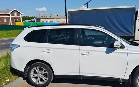 Mitsubishi Outlander III рестайлинг 3, 2012 год, 1 200 000 рублей, 6 фотография