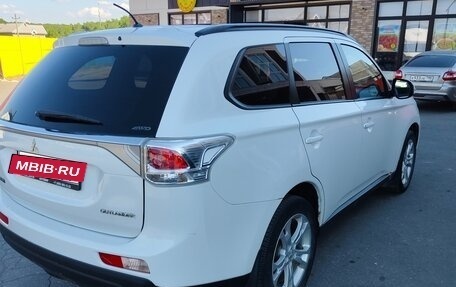 Mitsubishi Outlander III рестайлинг 3, 2012 год, 1 200 000 рублей, 11 фотография