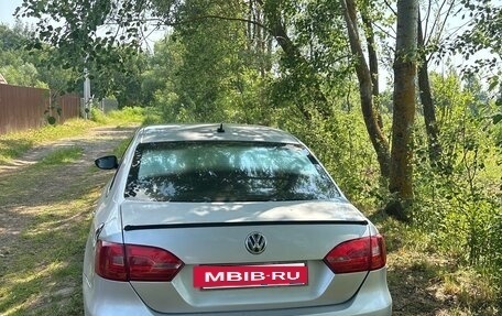 Volkswagen Jetta VI, 2014 год, 750 000 рублей, 3 фотография