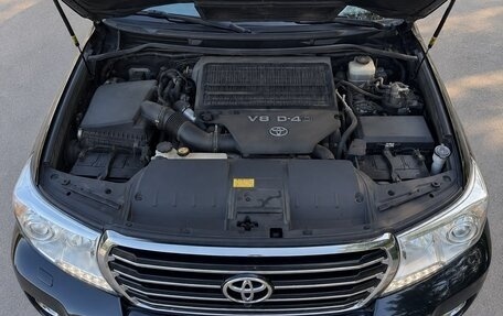 Toyota Land Cruiser 200, 2013 год, 4 085 000 рублей, 11 фотография
