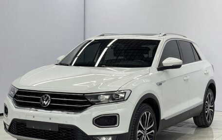 Volkswagen T-Roc I, 2021 год, 2 190 000 рублей, 1 фотография