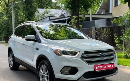 Ford Kuga III, 2017 год, 1 360 000 рублей, 1 фотография