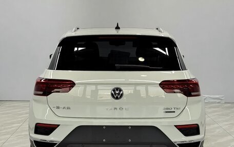 Volkswagen T-Roc I, 2021 год, 2 190 000 рублей, 3 фотография