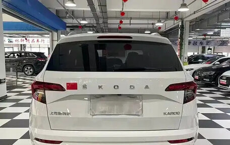 Skoda Karoq I, 2022 год, 1 920 000 рублей, 5 фотография