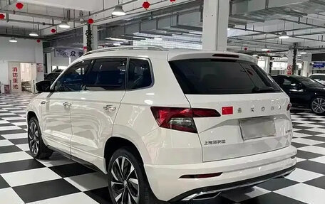 Skoda Karoq I, 2022 год, 1 920 000 рублей, 4 фотография