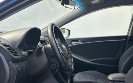 Hyundai Solaris II рестайлинг, 2015 год, 800 000 рублей, 10 фотография