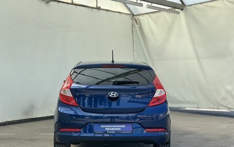 Hyundai Solaris II рестайлинг, 2015 год, 800 000 рублей, 6 фотография
