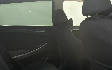 Hyundai Solaris II рестайлинг, 2015 год, 800 000 рублей, 12 фотография