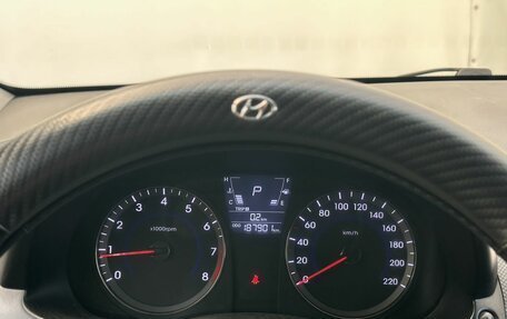 Hyundai Solaris II рестайлинг, 2015 год, 800 000 рублей, 14 фотография