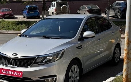 KIA Rio III рестайлинг, 2017 год, 1 275 000 рублей, 2 фотография