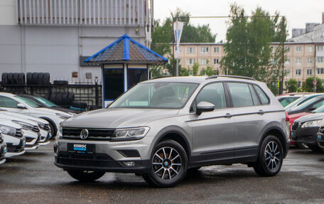 Volkswagen Tiguan II, 2019 год, 2 299 000 рублей, 2 фотография