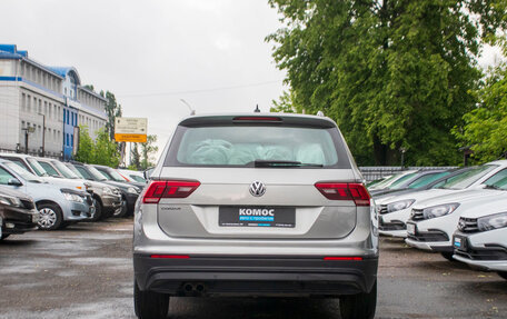 Volkswagen Tiguan II, 2019 год, 2 299 000 рублей, 5 фотография
