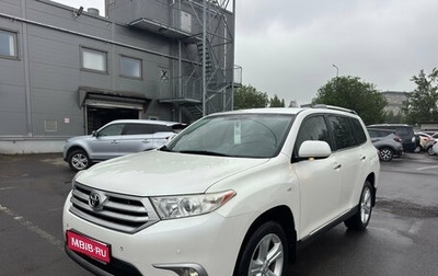 Toyota Highlander III, 2013 год, 2 079 000 рублей, 1 фотография