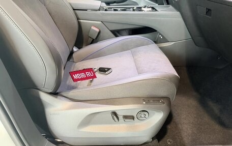 Volkswagen Tiguan, 2026 год, 4 600 000 рублей, 23 фотография