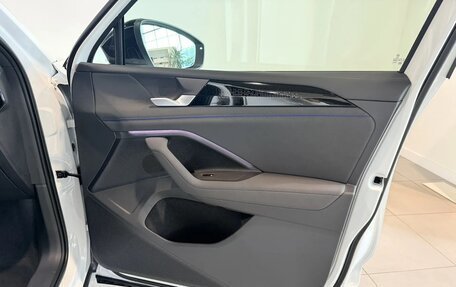 Volkswagen Tiguan, 2026 год, 4 600 000 рублей, 27 фотография