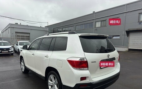 Toyota Highlander III, 2013 год, 2 079 000 рублей, 7 фотография