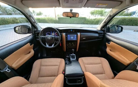 Toyota Fortuner II, 2023 год, 3 550 000 рублей, 7 фотография
