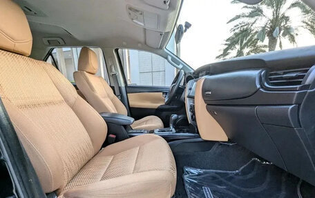 Toyota Fortuner II, 2023 год, 3 550 000 рублей, 4 фотография