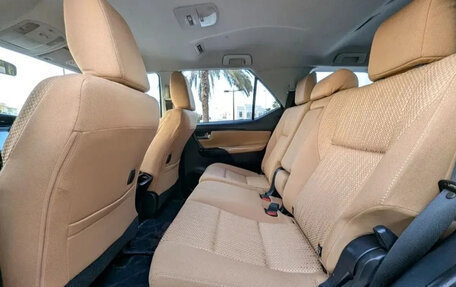 Toyota Fortuner II, 2023 год, 3 550 000 рублей, 8 фотография
