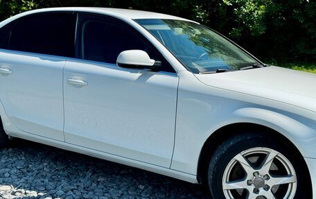 Audi A4, 2011 год, 955 000 рублей, 25 фотография