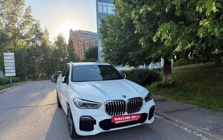 BMW X5, 2019 год, 6 170 000 рублей, 2 фотография