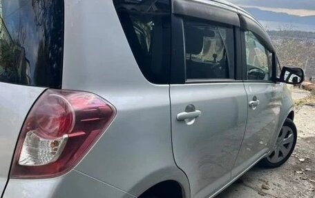 Toyota Ractis I, 2010 год, 650 000 рублей, 2 фотография