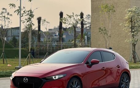 Mazda 3, 2022 год, 1 625 000 рублей, 2 фотография