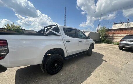 Mitsubishi L200 IV рестайлинг, 2022 год, 4 000 000 рублей, 3 фотография