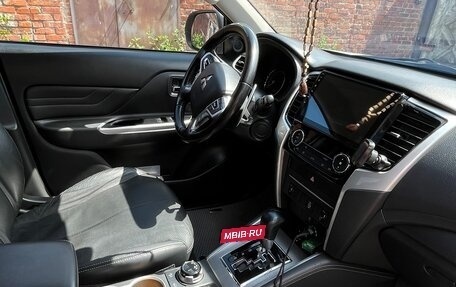 Mitsubishi L200 IV рестайлинг, 2022 год, 4 000 000 рублей, 14 фотография