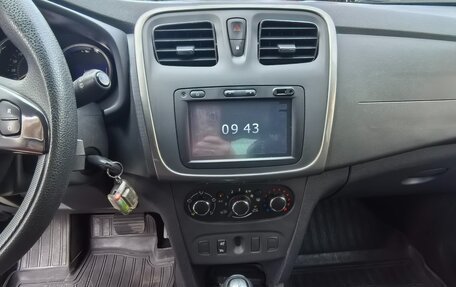Renault Sandero II рестайлинг, 2015 год, 920 000 рублей, 7 фотография