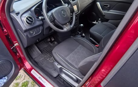 Renault Sandero II рестайлинг, 2015 год, 920 000 рублей, 9 фотография