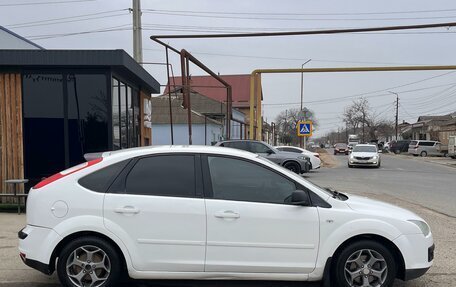 Ford Focus II рестайлинг, 2005 год, 350 000 рублей, 2 фотография