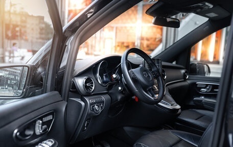 Mercedes-Benz V-Класс, 2021 год, 7 450 000 рублей, 19 фотография