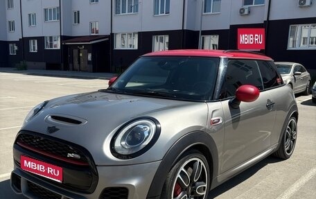 MINI Hatch, 2016 год, 2 200 000 рублей, 1 фотография