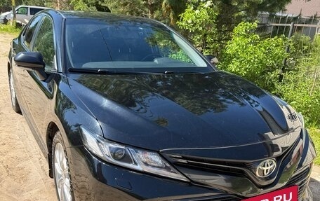 Toyota Camry, 2019 год, 2 590 000 рублей, 1 фотография