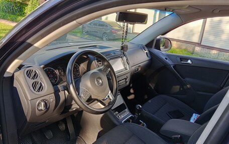Volkswagen Tiguan I, 2011 год, 850 000 рублей, 4 фотография